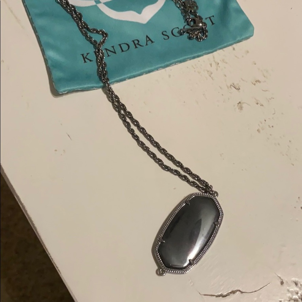 Kendra Scott Necklace